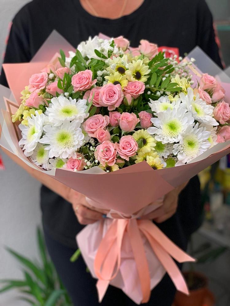 Букет цветов из: Розы и Хризантемы в Зилаир