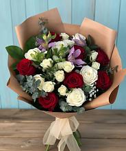 Букет цветов из:  Розы и Альстромерии в Зилаир