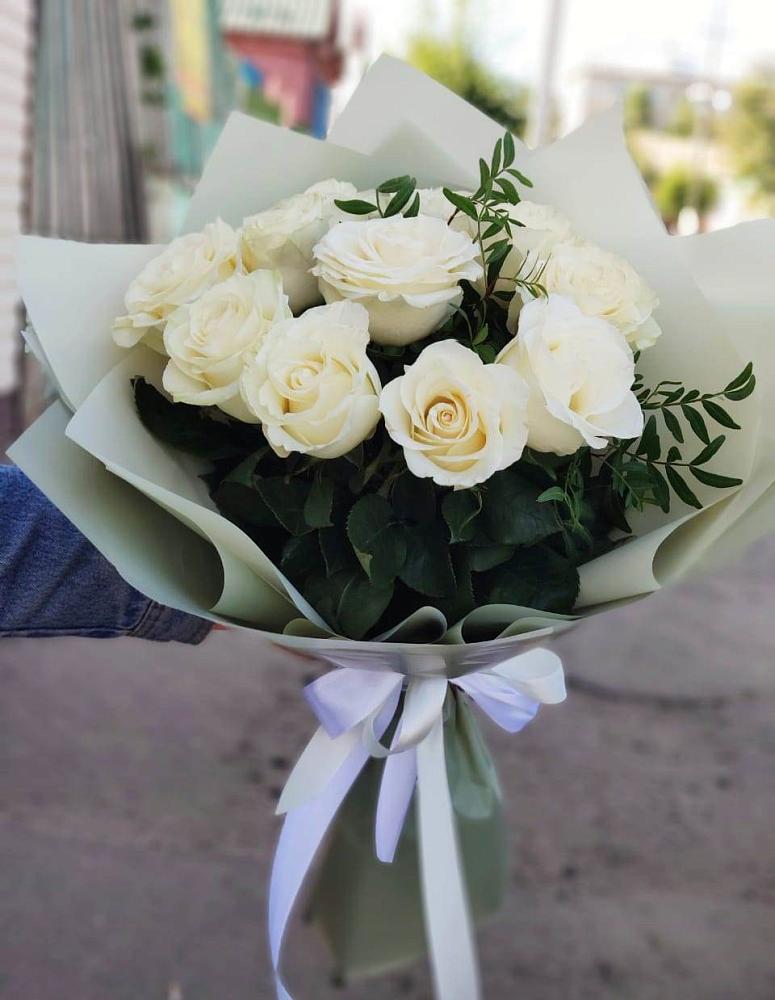 Букет Белые розы Проуд в Зилаир