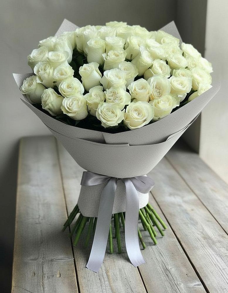 Букет 35 Белых роз в Зилаир
