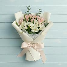 Букет цветов из:  Альстромерии в Зилаир