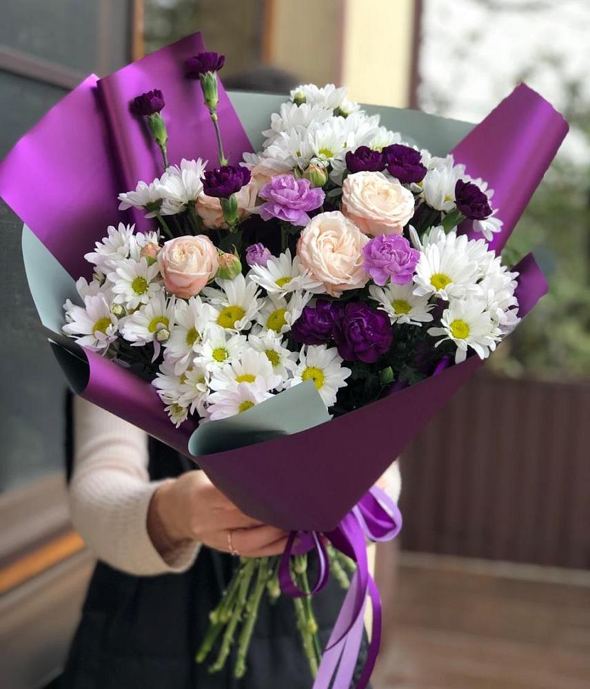 Букет цветов из: Хризантемы, Гвоздики и Розы в Зилаир