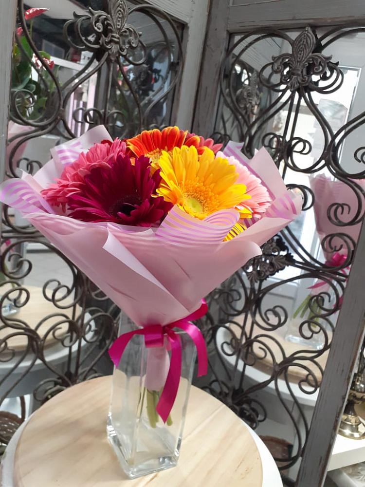 Букет цветов из: Герберы в Зилаир