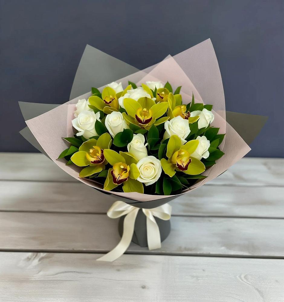 Букет цветов из: Орхидеи и Розы в Зилаир