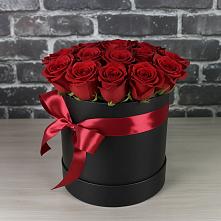 Цветочная композиция из Розы в шляпной коробке в Зилаир