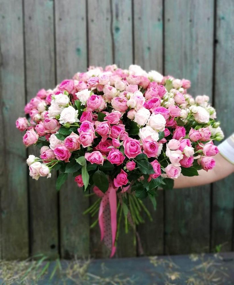 Букет Розовые кустовые розы Натали и Лав Лидия в Зилаир